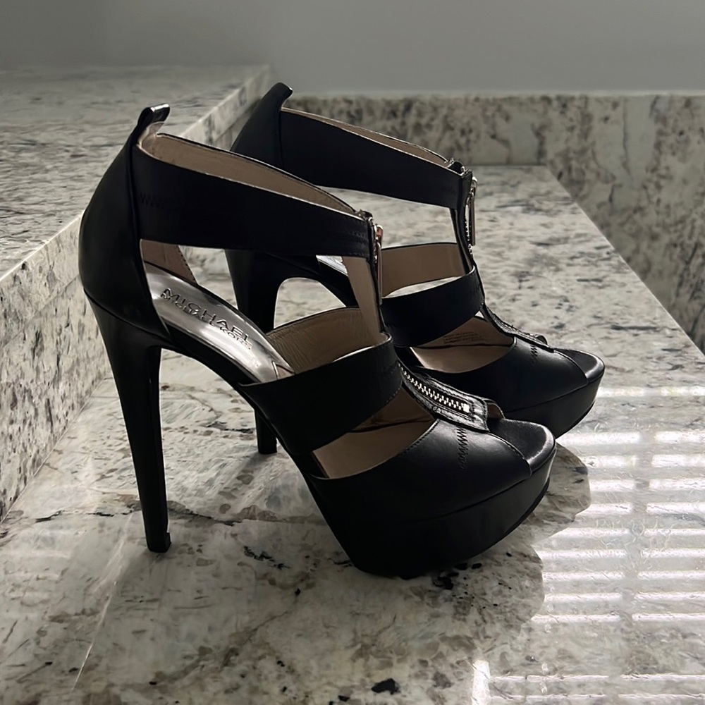 Black with silver zip 5 inch heel, Michael Kors platform heels size 7
